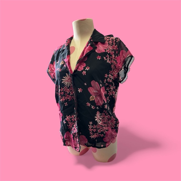 Vintage Floral Black and Pink Women's Top - Picture 2 of 4